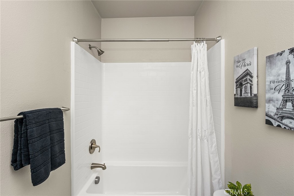 19114 Azul, Huntington Beach CA 92648 - photo 35