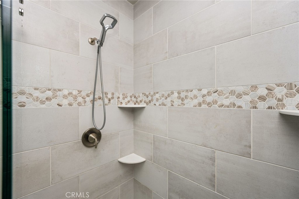 19114 Azul, Huntington Beach CA 92648 - photo 44