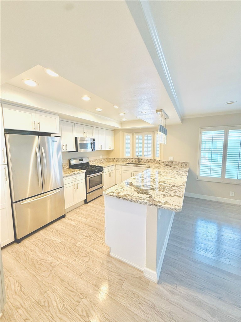 19130 Beachcrest Lane C, Huntington Beach CA 92646 - photo 6