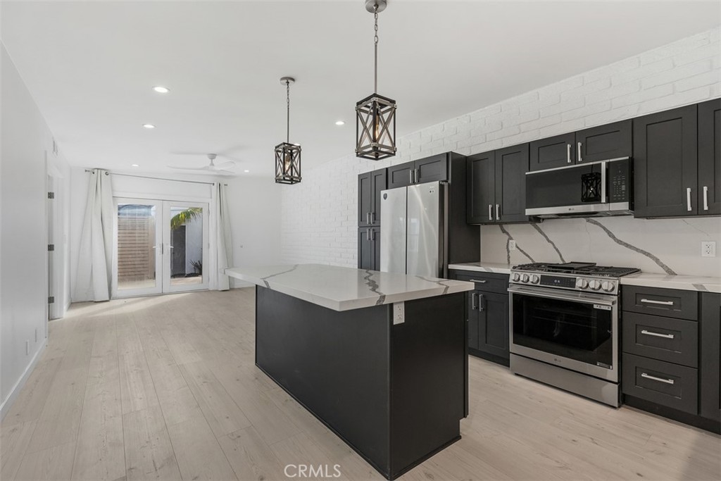 Kitchen 3 - 1916 Delaware, Huntington Beach CA 92648 - photo 6