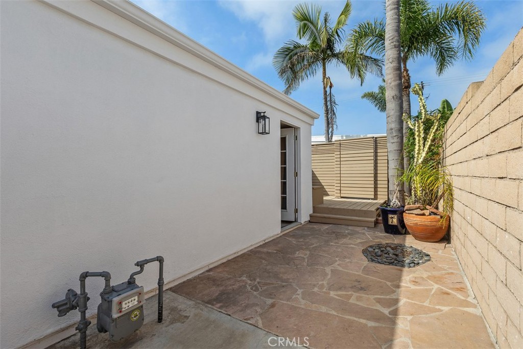 1916 Delaware, Huntington Beach CA 92648 - photo 24