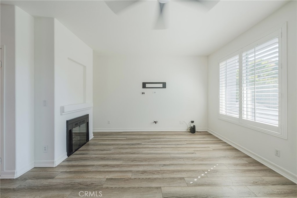 19162 Holly, Huntington Beach CA 92648 - photo 5