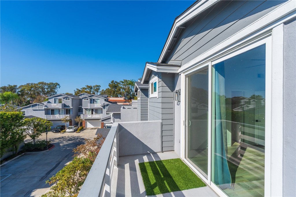 19162 Holly, Huntington Beach CA 92648 - photo 24