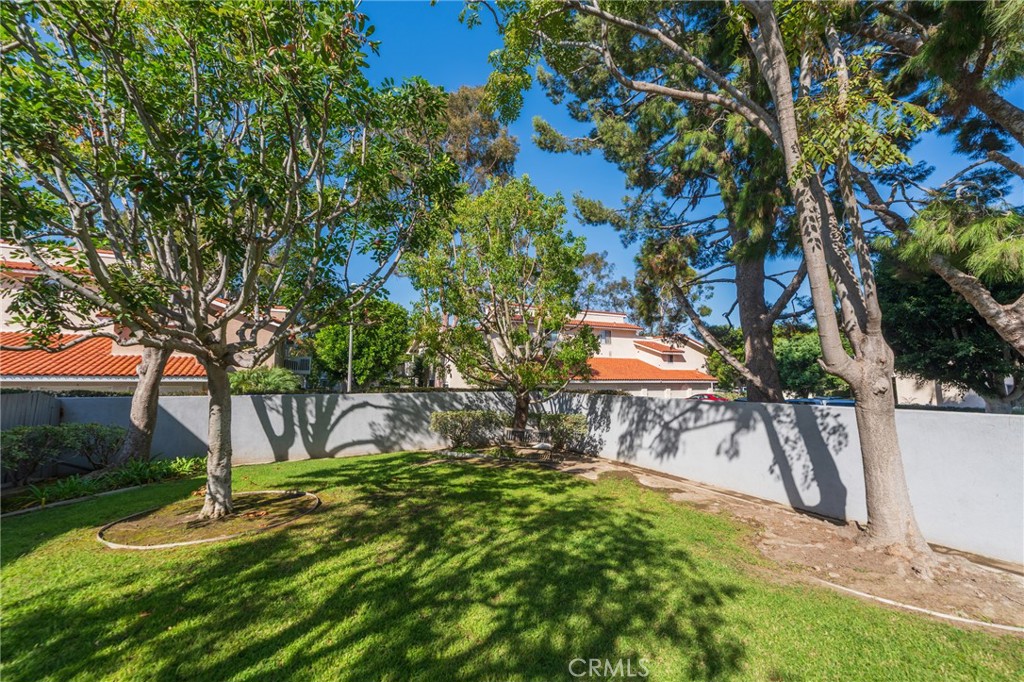 19162 Holly, Huntington Beach CA 92648 - photo 29