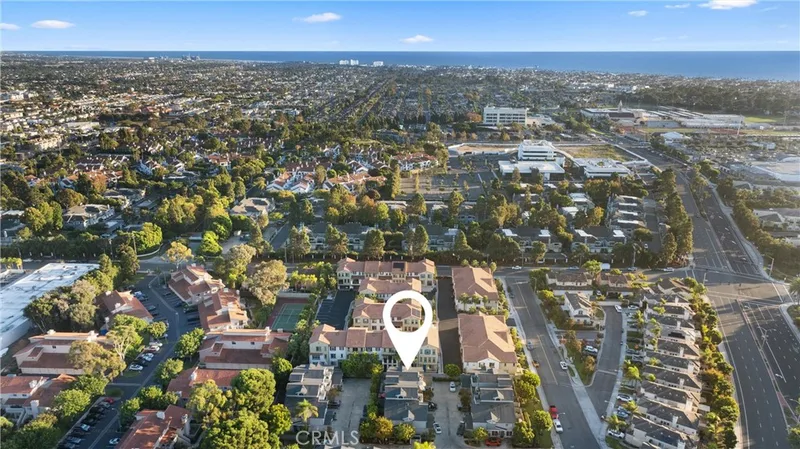 19172 Holly Lane D, Huntington Beach, CA 92648