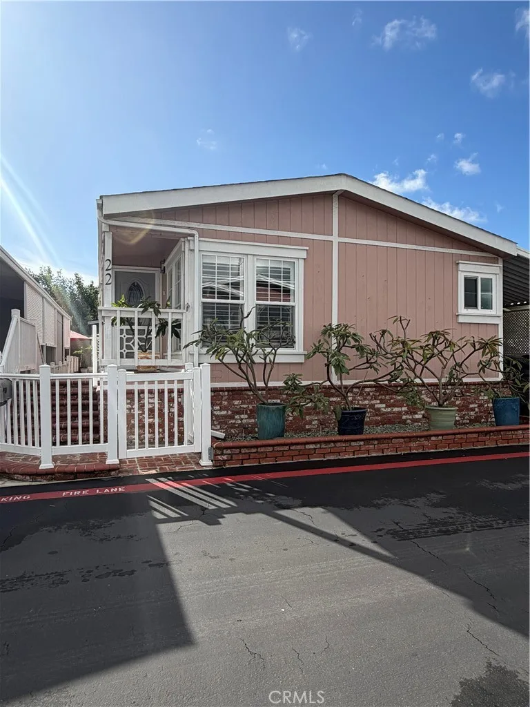 19251 Brookhurst Street 22, Huntington Beach, CA 92646
