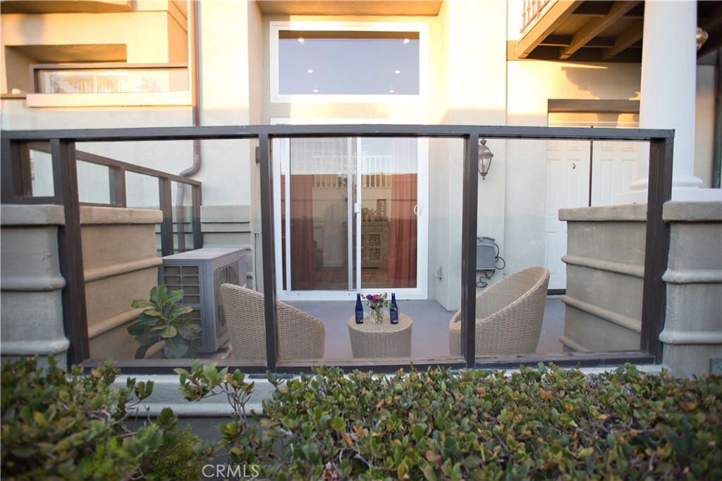 19261 SURFVIEW Drive, Huntington Beach CA 92648 - photo 5