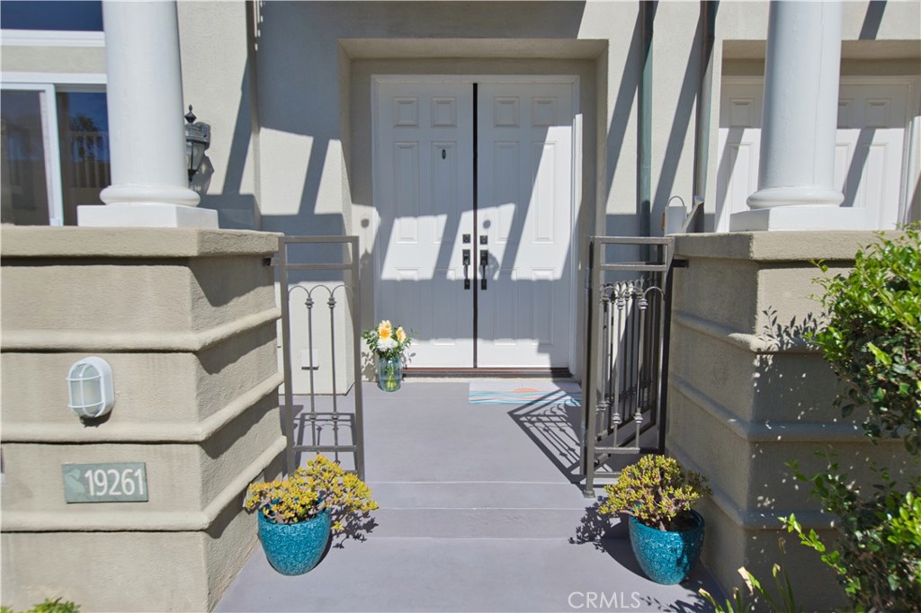 19261 SURFVIEW Drive, Huntington Beach CA 92648 - photo 6