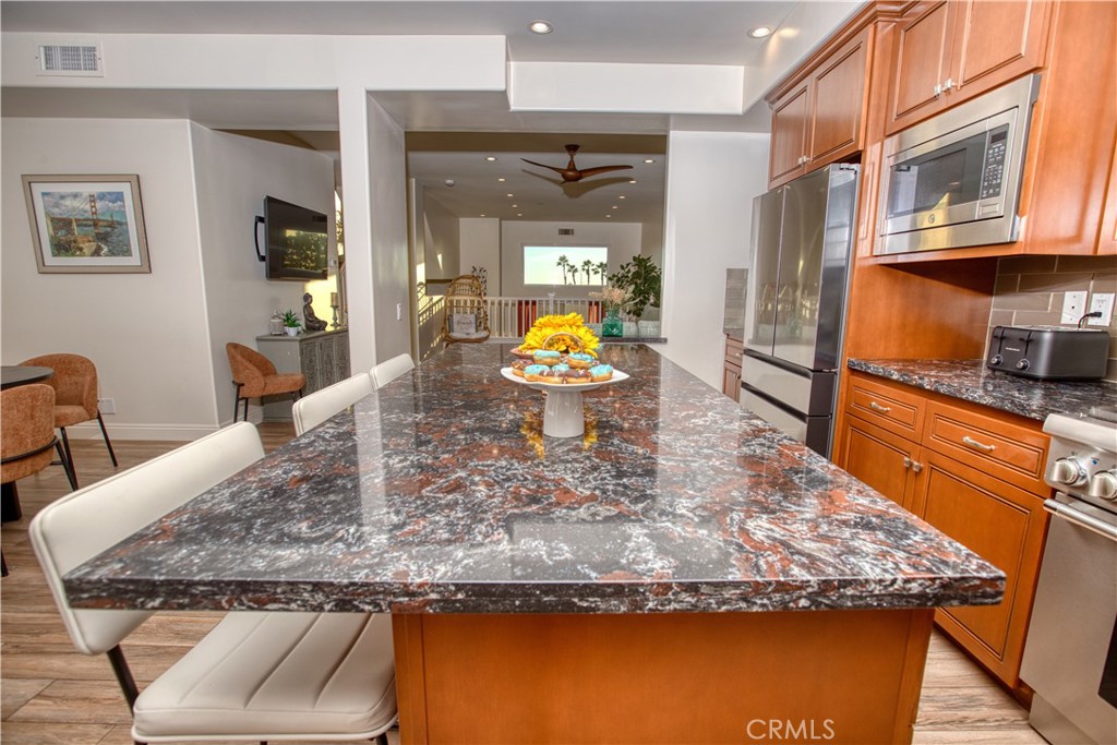 19261 SURFVIEW Drive, Huntington Beach CA 92648 - photo 22