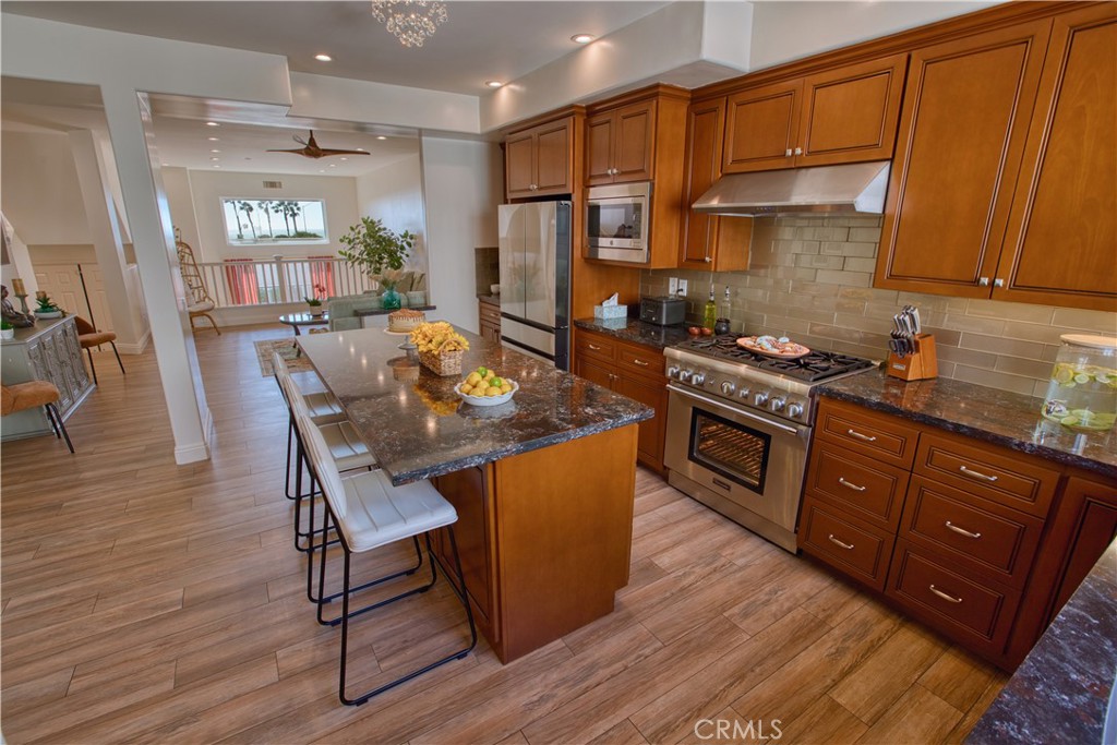 19261 SURFVIEW Drive, Huntington Beach CA 92648 - photo 20