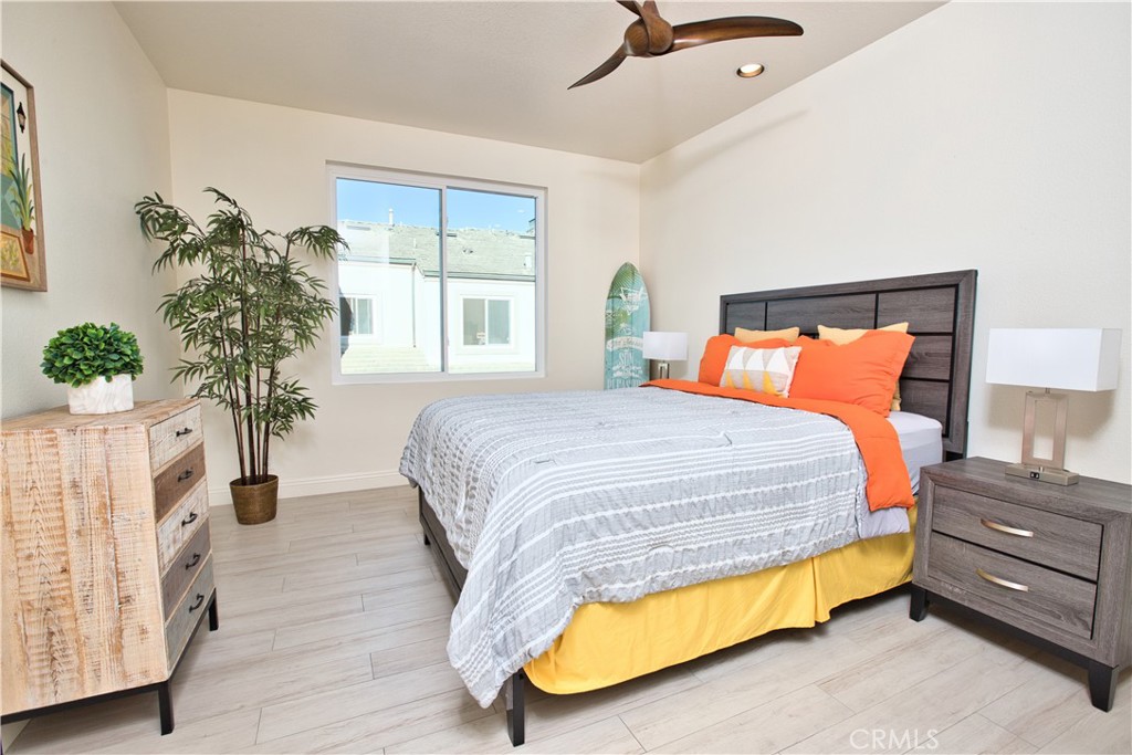 19261 SURFVIEW Drive, Huntington Beach CA 92648 - photo 44