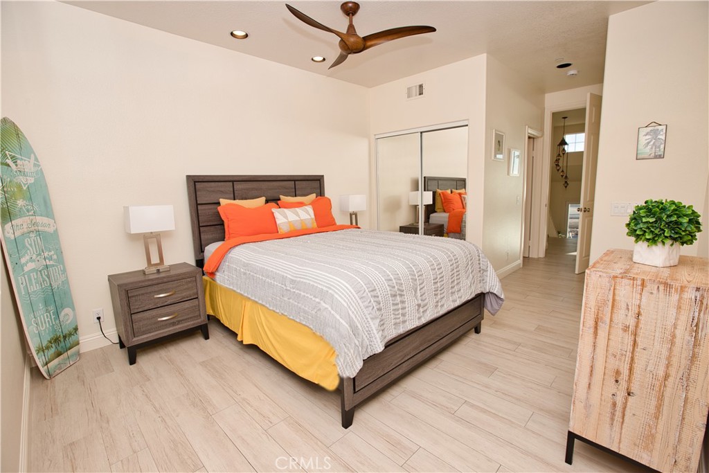 19261 SURFVIEW Drive, Huntington Beach CA 92648 - photo 45