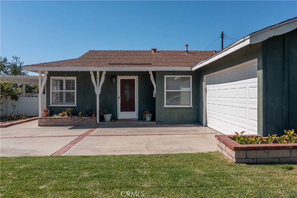 19271 Harding, Huntington Beach CA 92646 - photo 7