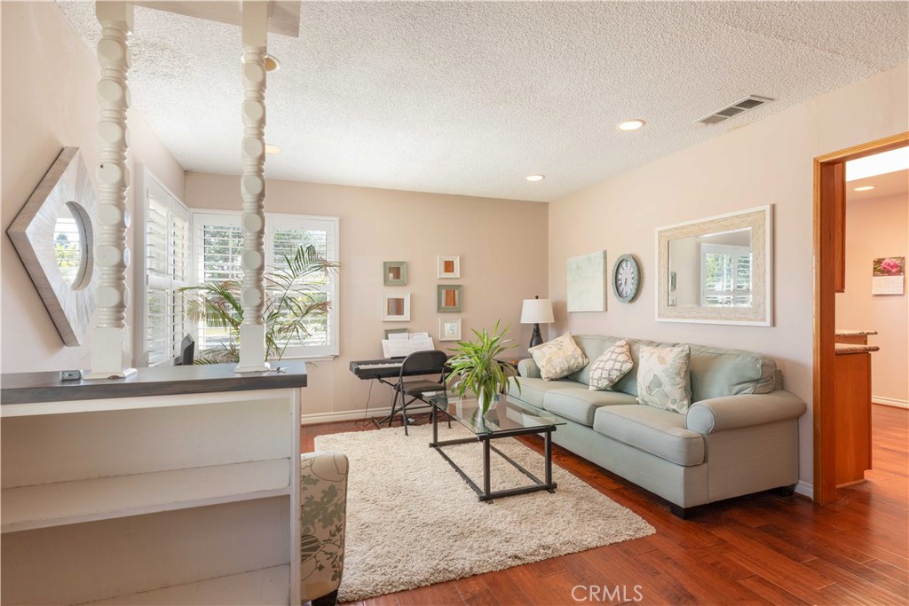19271 Harding, Huntington Beach CA 92646 - photo 8