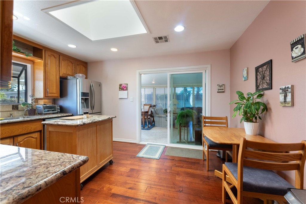 19271 Harding, Huntington Beach CA 92646 - photo 12