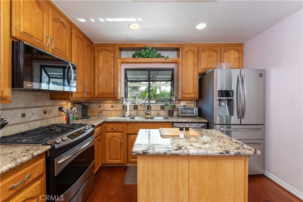 19271 Harding, Huntington Beach CA 92646 - photo 13