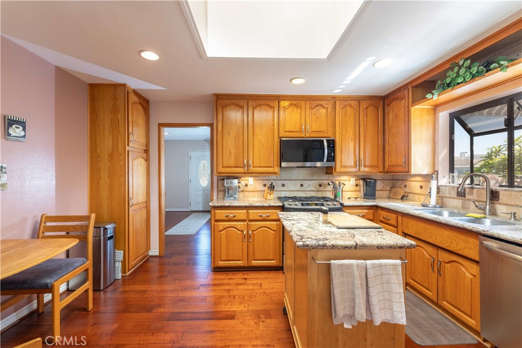 19271 Harding, Huntington Beach CA 92646 - photo 14
