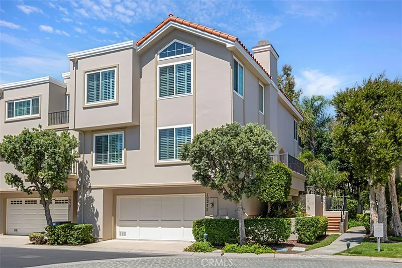 19275 Brooktrail, Huntington Beach, CA 92648