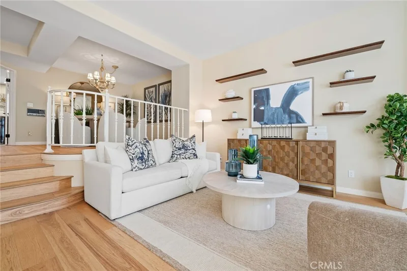 19281 Meadowood, Huntington Beach, CA 92648