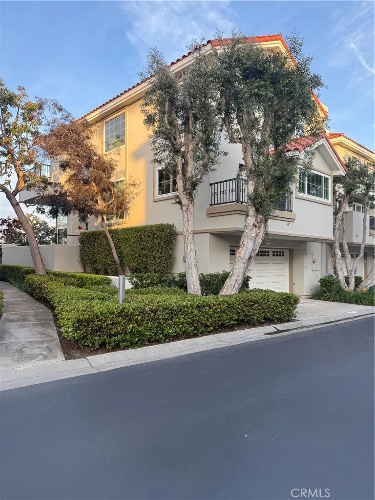 19316 Sawgrass, Huntington Beach, CA 92648