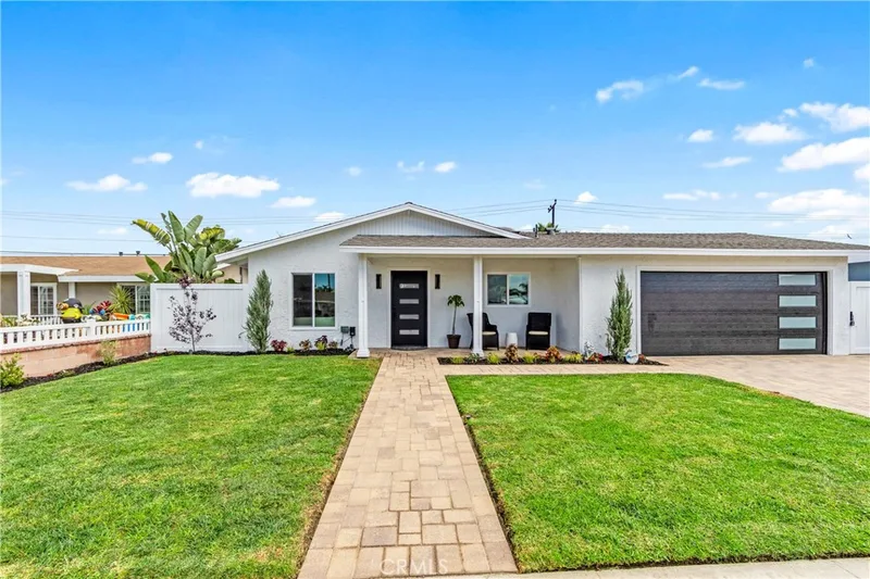 19342 Salmon Lane, Huntington Beach, CA 92646