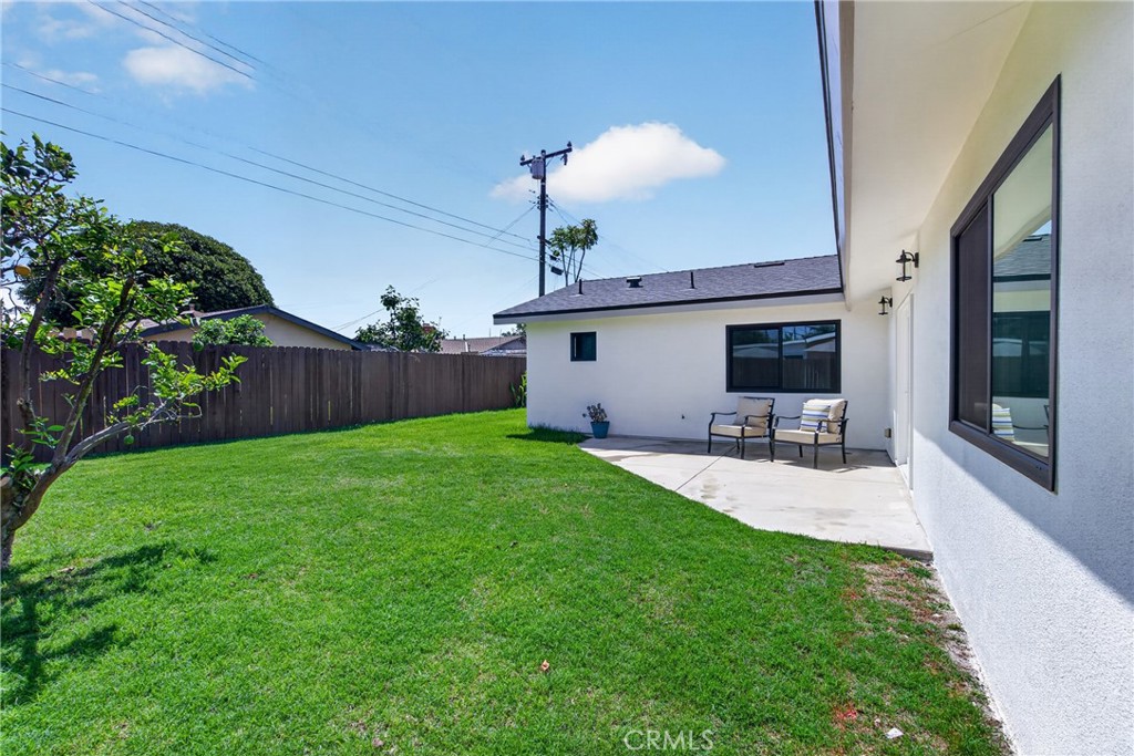 19352 Brookhurst, Huntington Beach CA 92646 - photo 24