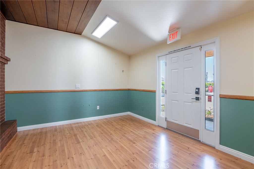 19361 Beach Blvd., Huntington Beach CA 92648 - photo 3