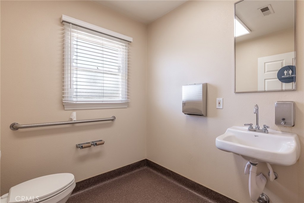 19361 Beach Blvd., Huntington Beach CA 92648 - photo 6