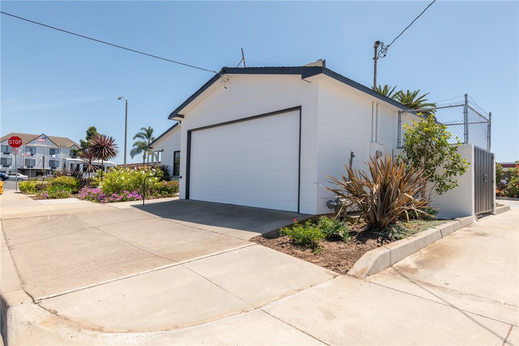 19361 Beach Blvd., Huntington Beach CA 92648 - photo 22