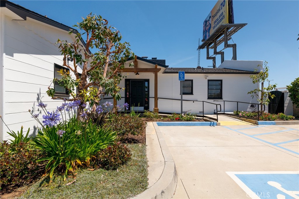19361 Beach Blvd., Huntington Beach CA 92648 - photo 23