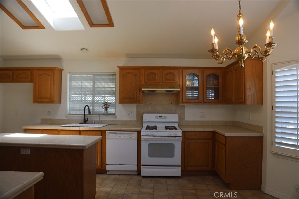 19361 Brookhurst St 44, Huntington Beach CA 92646 - photo 28