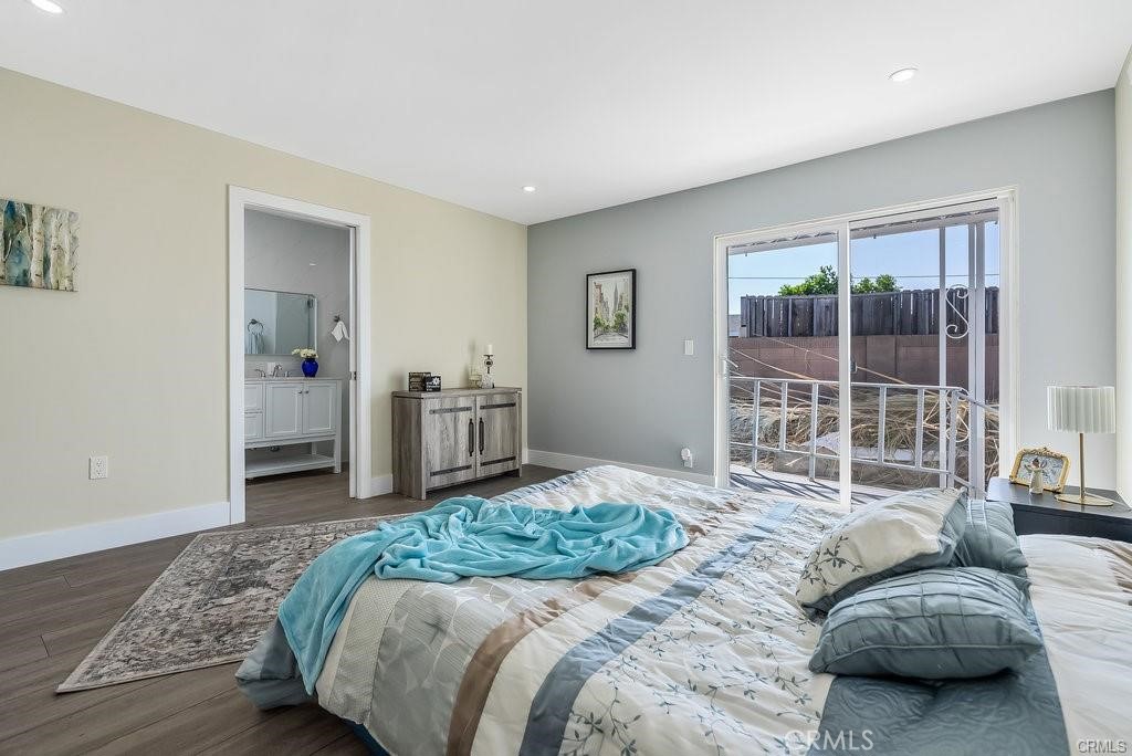 Main Suite Bedroom - 19361 Brookhurst Street 184, Huntington Beach CA 92646 - photo 8