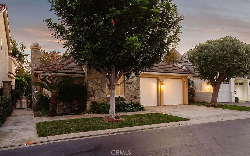 19371 Woodlands, Huntington Beach CA 92648 - photo 1
