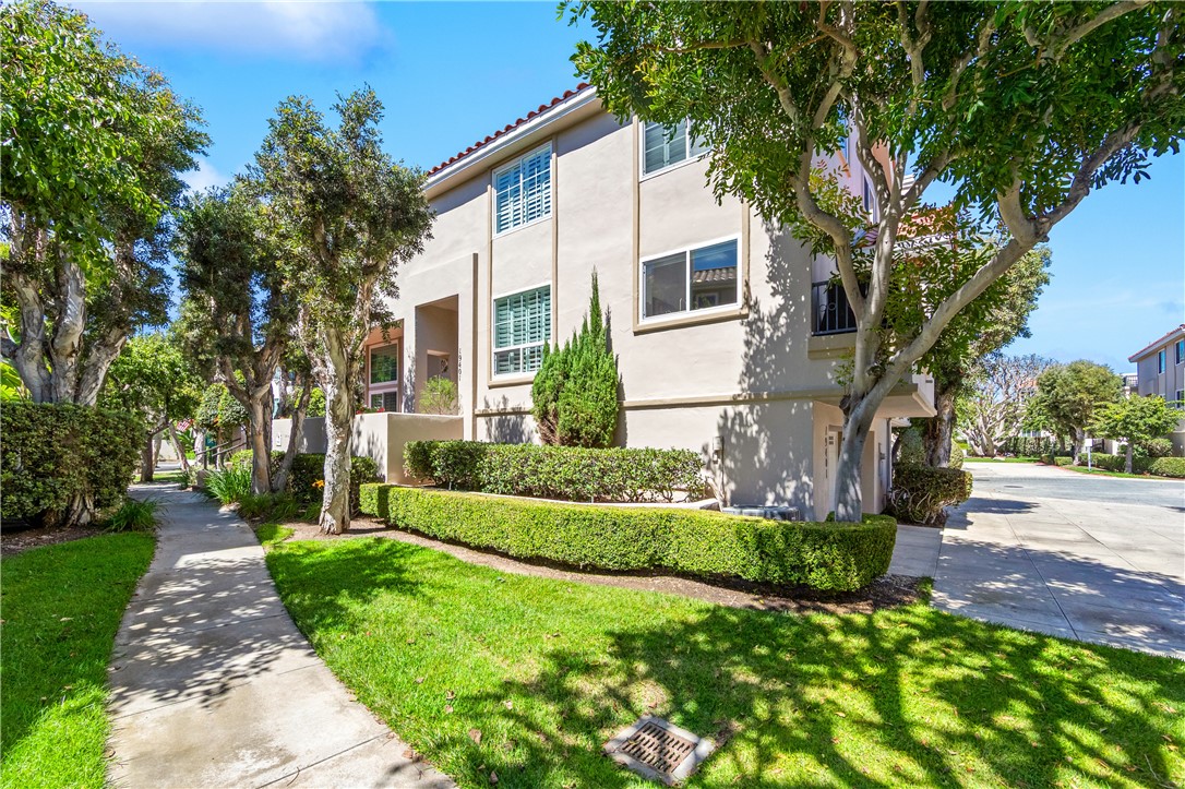 19401 Merion Circle, Huntington Beach CA 92648 - photo 1