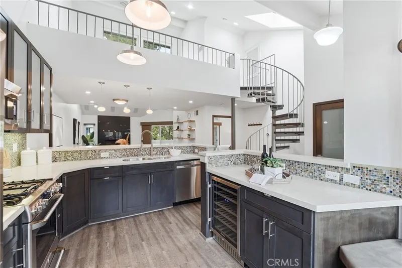 19401 Sunray Lane 204, Huntington Beach, CA 92648
