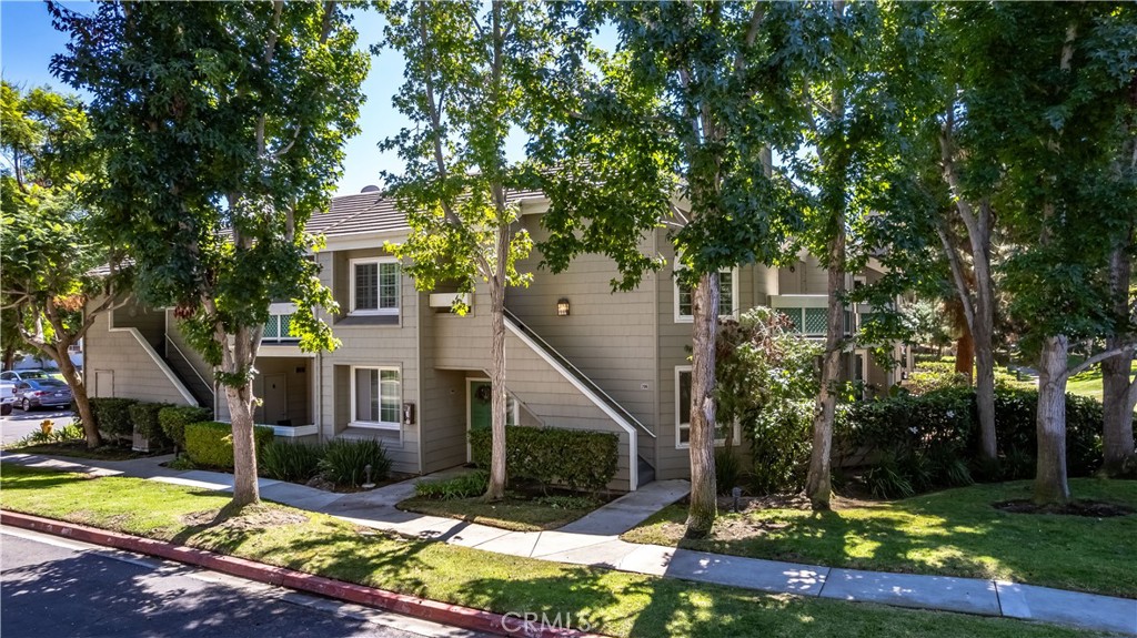 19401 Sunray Lane 206, Huntington Beach CA 92648 - photo 1