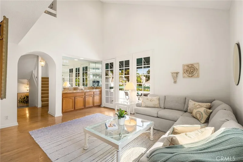 19412 Pompano Lane 106, Huntington Beach, CA 92648