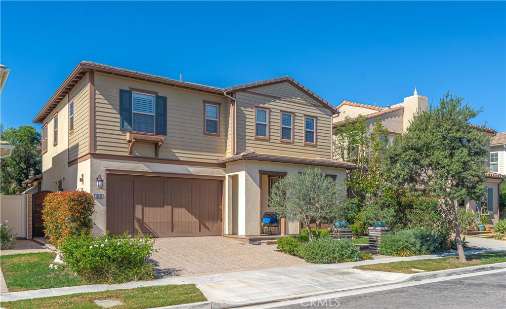 19421 Snowdon Lane, Huntington Beach CA 92646 - photo 2
