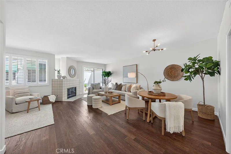19462 Pompano Lane 111, Huntington Beach, CA 92648