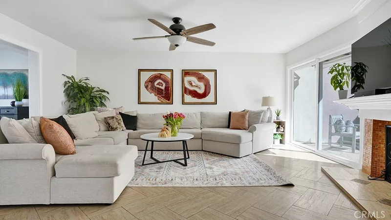 19471 Sandcastle, Huntington Beach, CA 92648