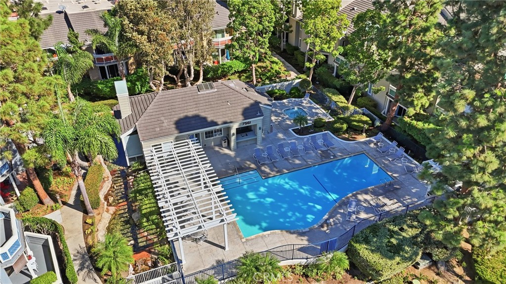 Association pool - 19481 Pompano Lane 112, Huntington Beach CA 92648 - photo 11