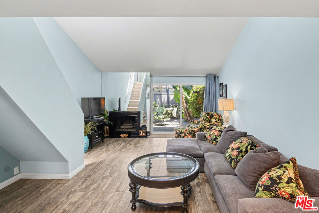 19525 Starfish Lane, Huntington Beach CA 92648 - photo 4
