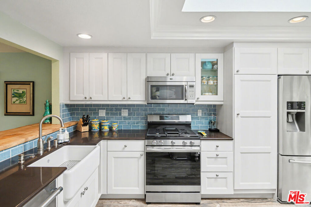 19525 Starfish Lane, Huntington Beach CA 92648 - photo 5