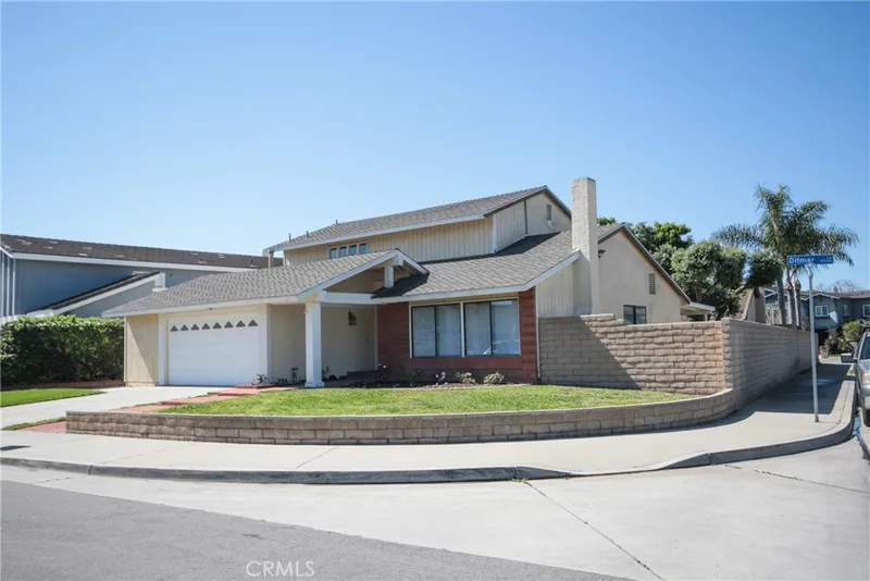 19541 Ditmar Lane, Huntington Beach, CA 92646