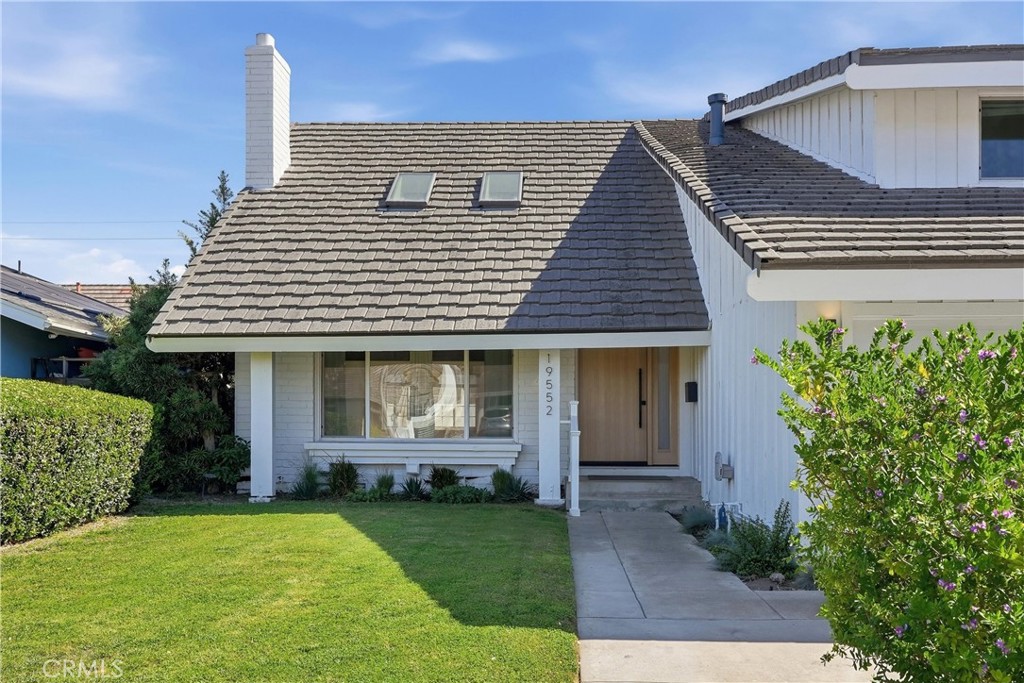 19552 Helena Circle, Huntington Beach CA 92646 - photo 3