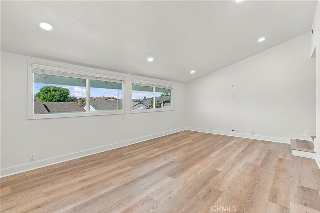 19552 Helena Circle, Huntington Beach CA 92646 - photo 28