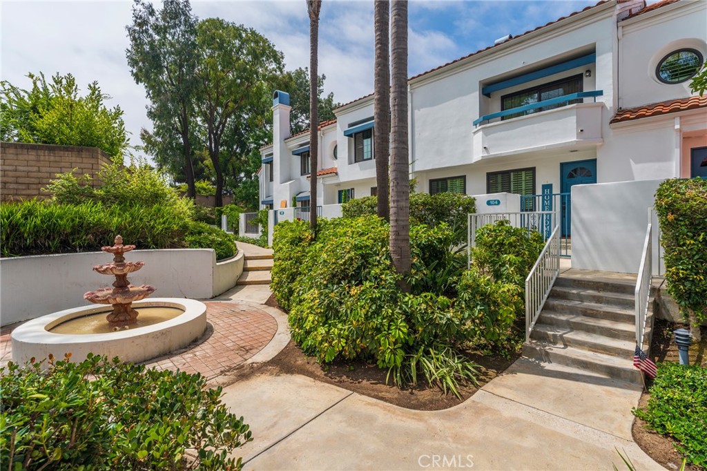 19561 Pompano Ln 104, Huntington Beach CA 92648 - photo 1