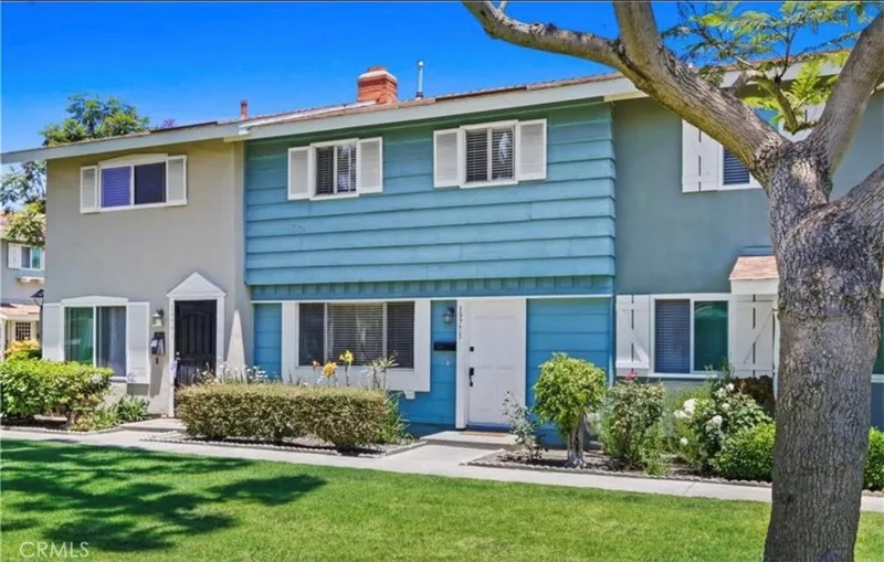 19775 Cambridge Lane, Huntington Beach, CA 92646