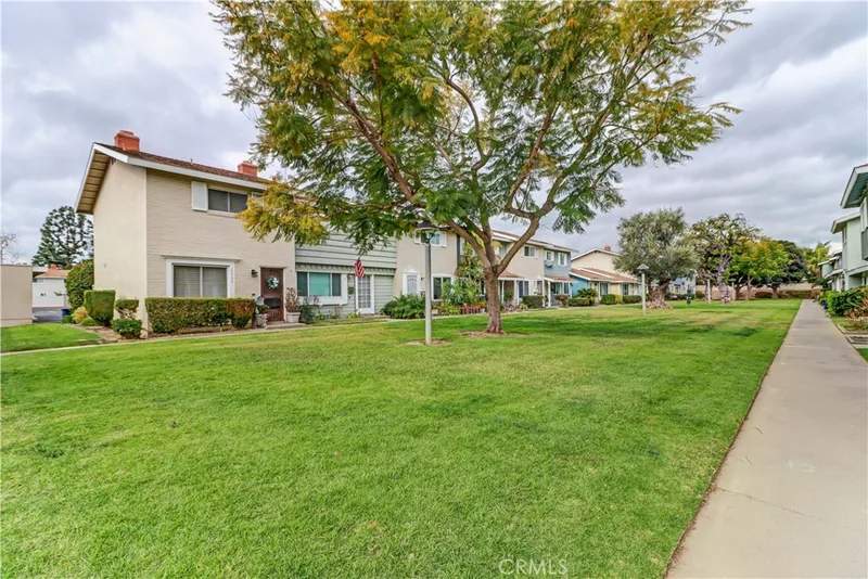 19788 Cambridge, Huntington Beach, CA 92646