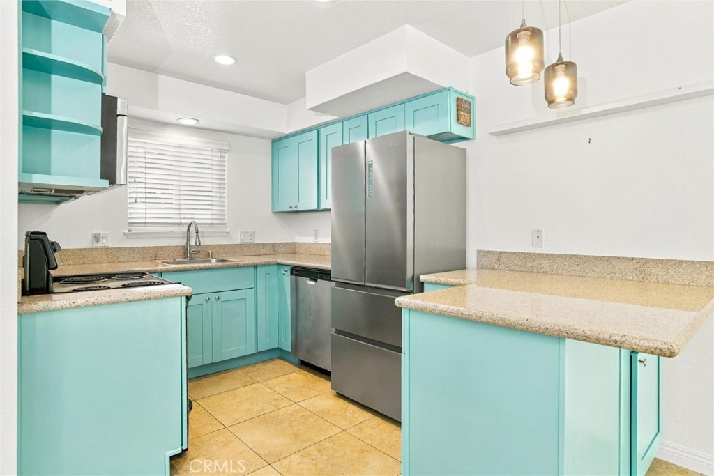 19788 Coventry Lane, Huntington Beach CA 92646 - photo 5